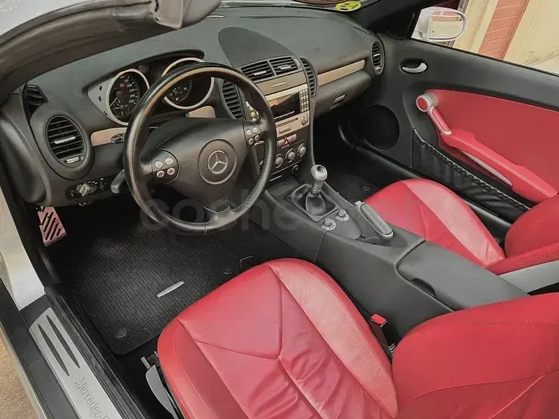 Usado Mercedes SLK200 163 CV (119 kW) 2005 Gris / plata Descapotable