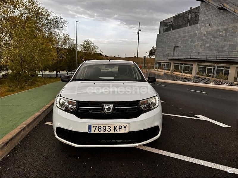 Usado Dacia Logan Essentiel 73 CV (53 kW) 2018 Blanco Berlina