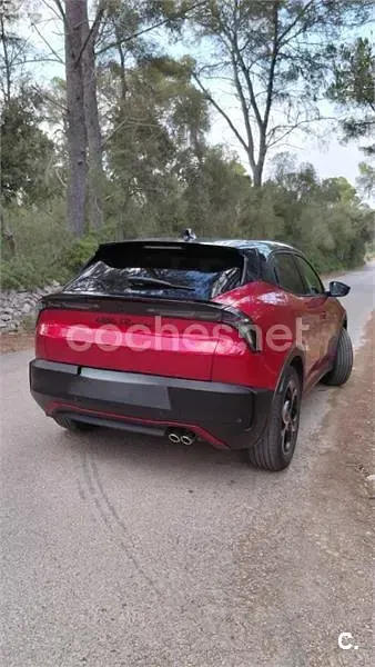 Usado Alfa Romeo Junior 145 CV (106 kW) 2025 Rojo SUV