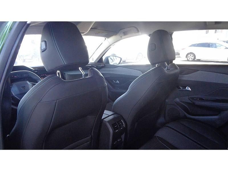 Usado Peugeot 308 Allure 131 CV (96 kW) 2024 Verde Berlina