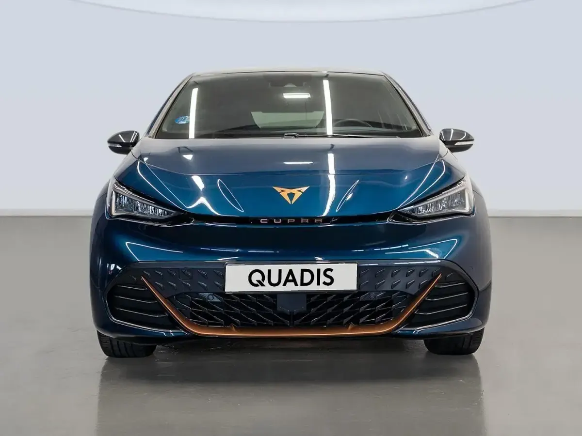 Usado Cupra Born e-Boost 169 kW (231 CV) 2023 Azul Utilitario