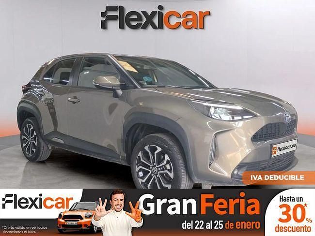 Gris Usado 2024 Toyota Yaris Hybrid Active | 25.790 € (Caro) - Imagen 1/4