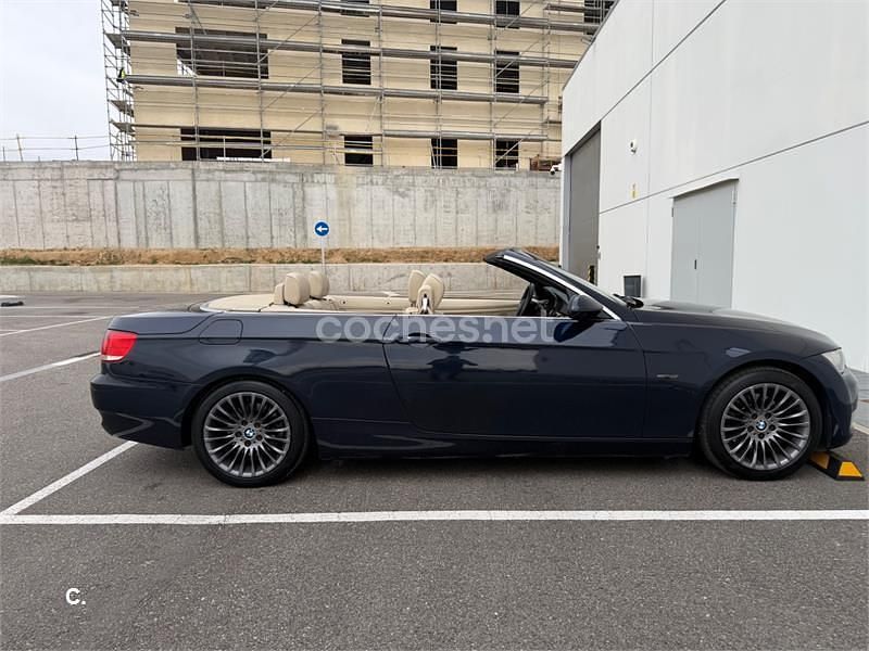 Usado BMW 320 Cabriolet 170 HP (125 kW) 2007 Azul Cabrios
