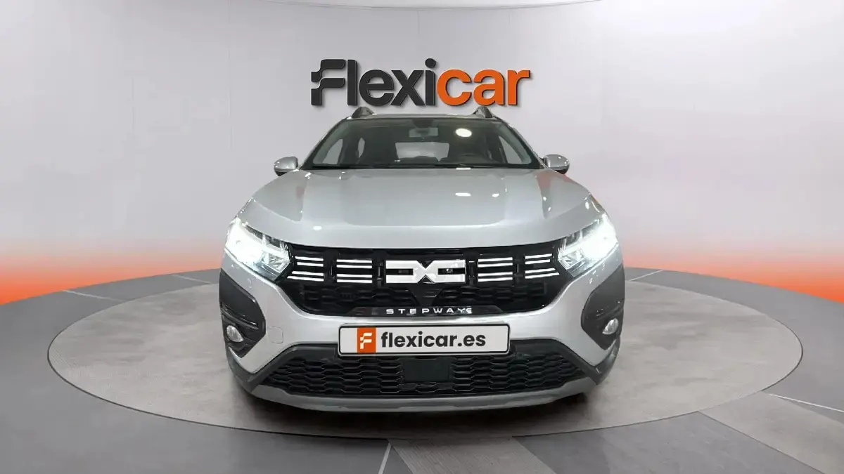 Usado Dacia Sandero Extreme 91 CV (66 kW) 2024 Gris Berlina