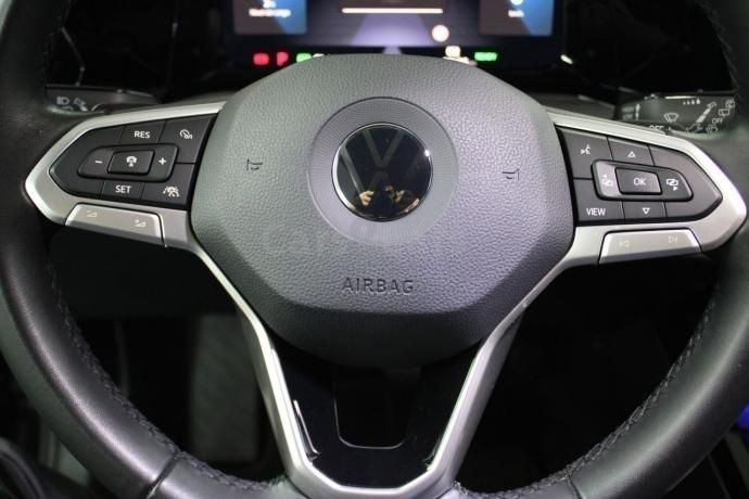 Usado VW Golf VIII Life 204 CV (150 kW) 2023 Negro Berlina