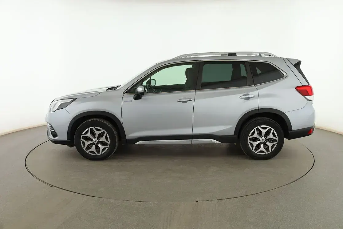 Usado Subaru Forester 150 CV (110 kW) 2022 Gris SUV