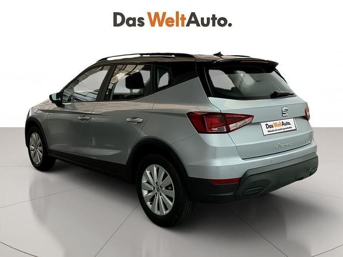 Gris plata Usado 2024 Seat Arona Style SUV | 17.690 € (Precio justo) - Imagen 1/4