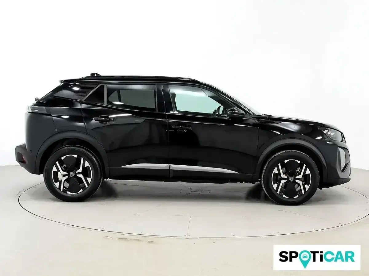Usado Peugeot 2008 GT 131 CV (96 kW) 2024 Negro SUV