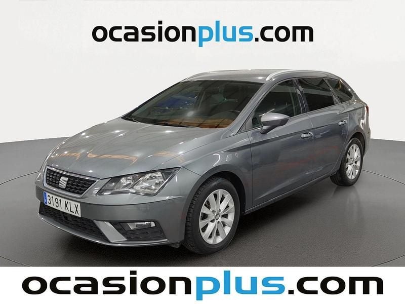 Usado Seat Leon Style 115 CV (84 kW) 2018 Gris Monovolumen