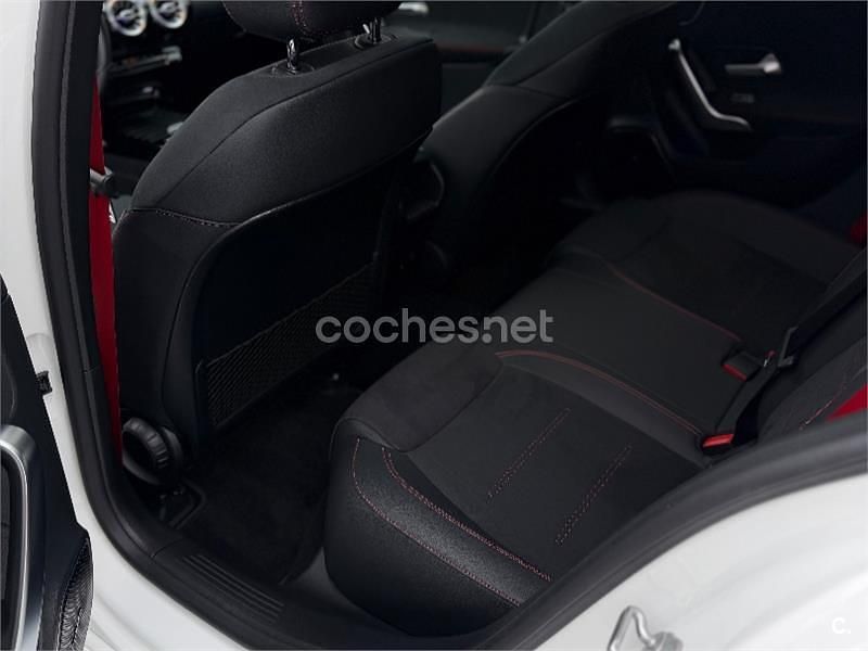 Usado Mercedes A35 AMG 306 CV (225 kW) 2021 Blanco Berlina