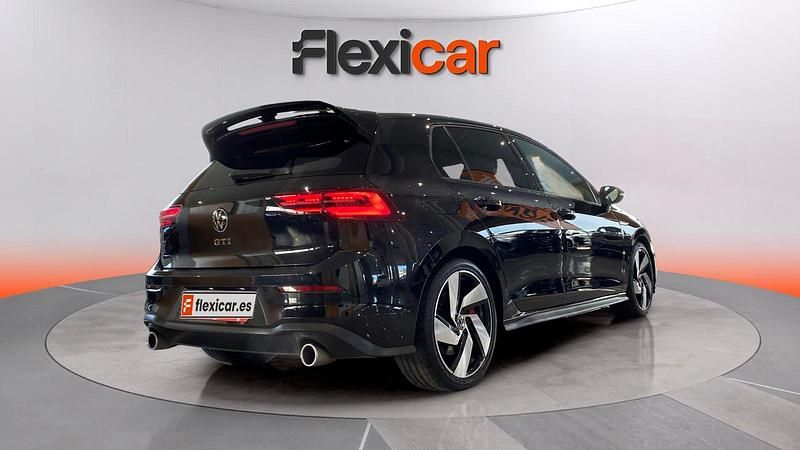 Usado VW Golf VIII GTI 245 CV (180 kW) 2020 Negro Utilitario