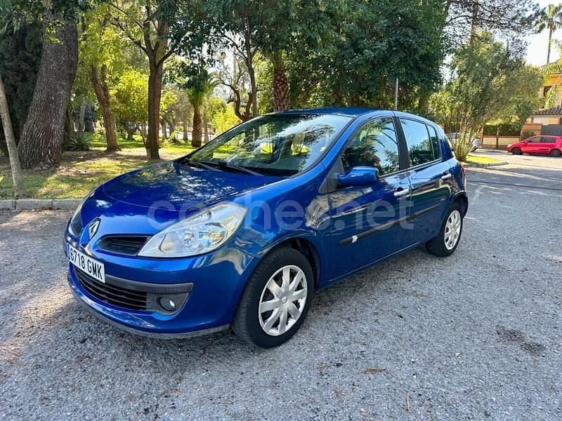 Azul Usado 2010 Renault Clio II Expression Berlina | 4499 € (Precio justo) - Imagen 1/4