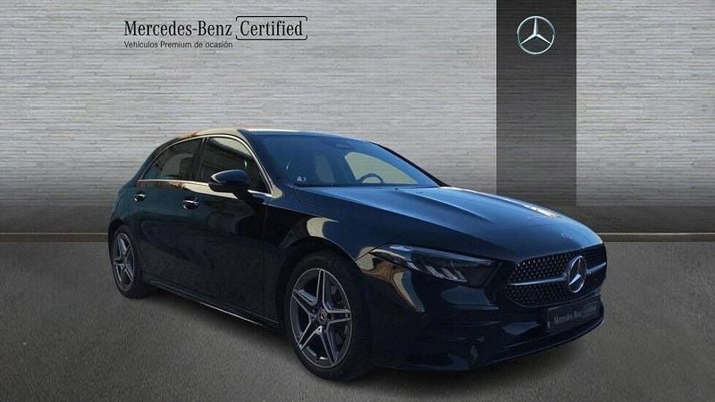 Usado Mercedes A180 136 CV (100 kW) 2025 Negro
