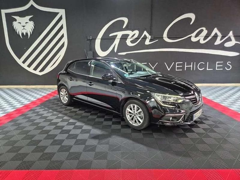 Usado Renault Mégane IV LIMITED 111 HP (81 kW) 2018 Preto Citadino