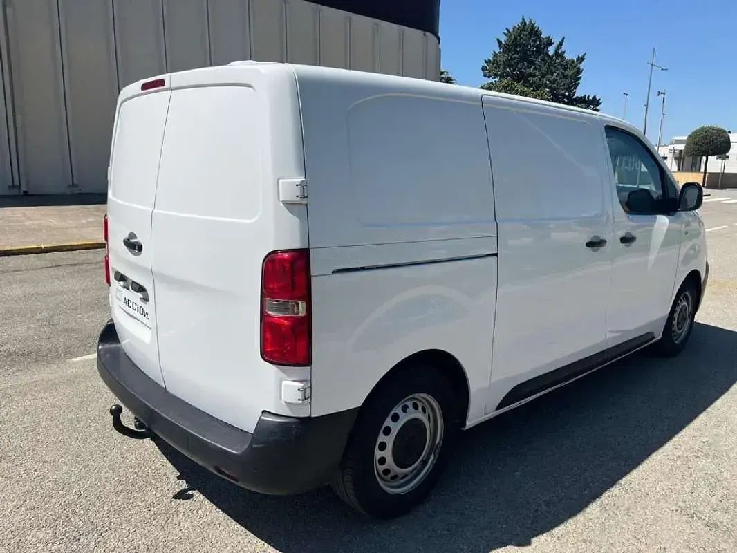 Usado Citroën Jumpy Comfort 95 CV (69 kW) 2019 Blanco Monovolumen
