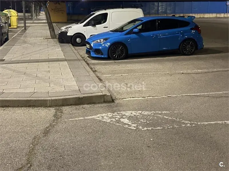 Usado Ford Focus Trend 125 CV (91 kW) 2013 Azul Berlina