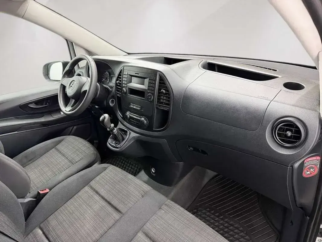 Usado Mercedes Vito 114 CV (83 kW) 2017 Blanco Van