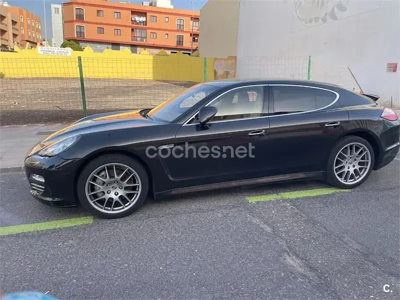 Usado Porsche Panamera Sport Turismo 440 CV (323 kW) 2017 Marrón Familiar
