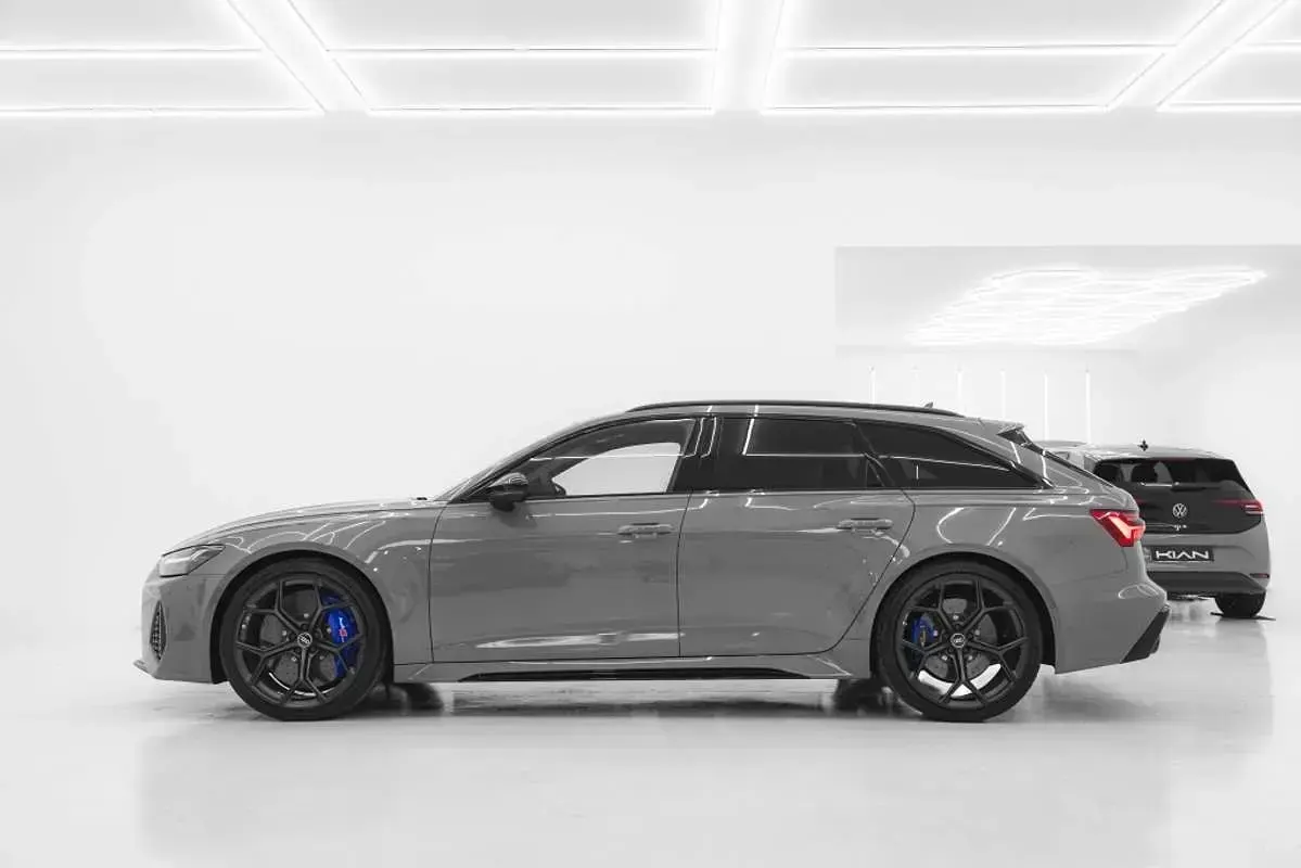 Usado Audi RS6 Performance 630 CV (463 kW) 2025 Gris Familiar