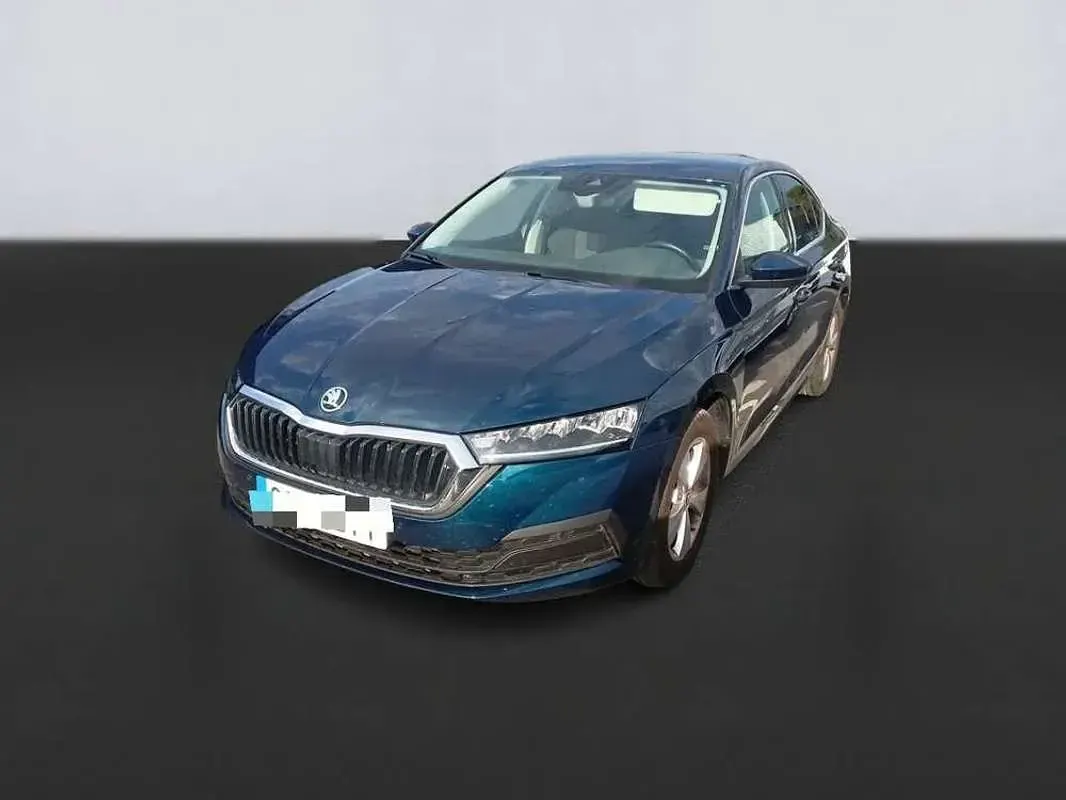 Usado Skoda Octavia Ambition 116 CV (85 kW) 2021 Azul Berlina
