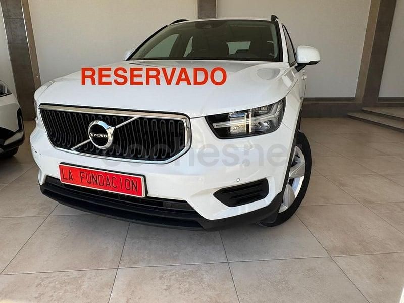 Usado Volvo XC40 Momentum 129 CV (94 kW) 2021 Blanco SUV