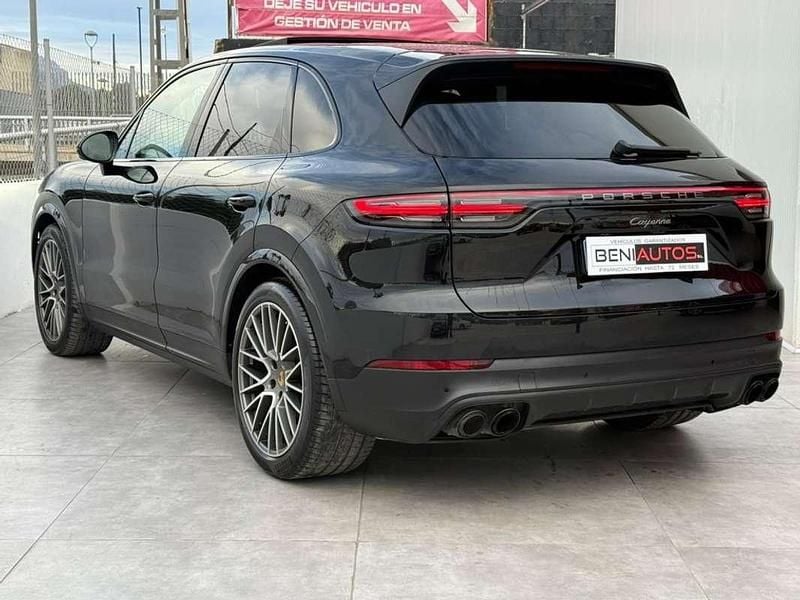 Usado Porsche Cayenne Platinum Edition 340 CV (250 kW) 2023 Negro SUV