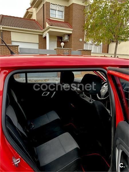 Usado Skoda Fabia Style 105 CV (77 kW) 2007 Rojo Berlina