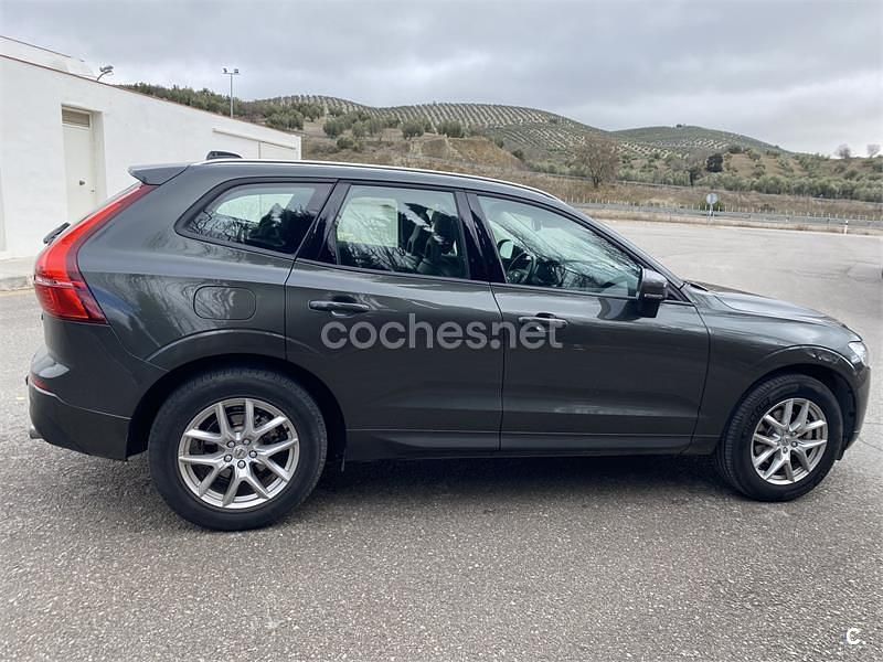 Marrón Usado 2017 Volvo XC60 Momentum SUV | 24.000 € (Caro) - Imagen 1/1