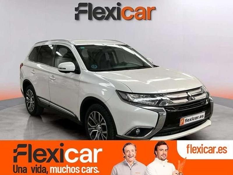Blanco Usado 2017 Mitsubishi Outlander Motion SUV | 14.490 € (Precio justo) - Imagen 1/4