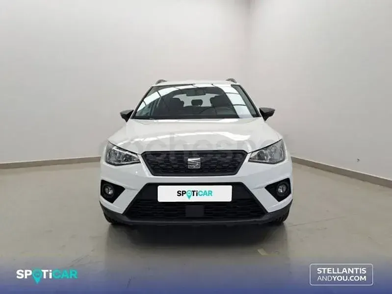 Usado Seat Arona Reference 95 CV (69 kW) 2021 Blanco SUV