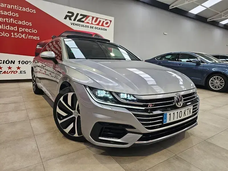 Usado VW Arteon R-line 150 CV (110 kW) 2019 Gris / plata Utilitario