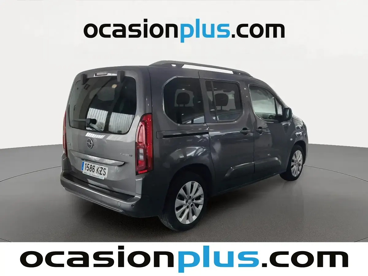 Usado Opel Combo Life Innovation 131 CV (96 kW) 2019 Gris Monovolumen
