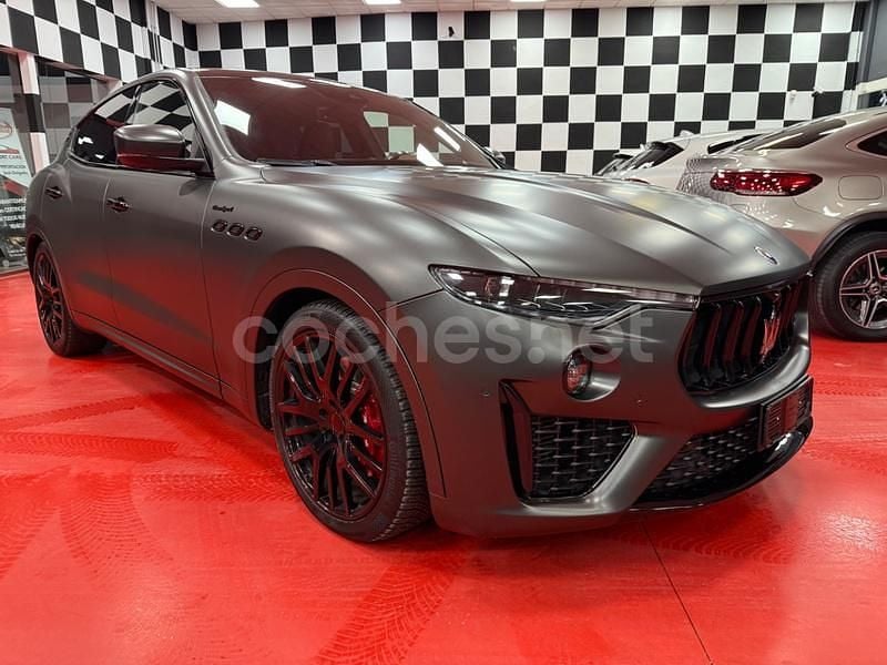 Usado Maserati Levante 275 CV (202 kW) 2020 Gris / plata SUV