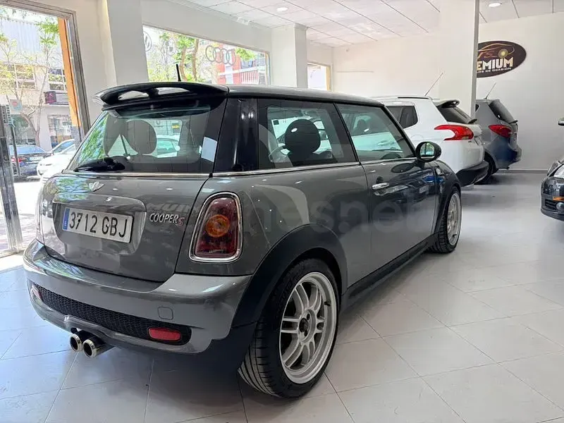 Usado Mini Cooper S 175 CV (128 kW) 2009 Gris / plata Utilitario