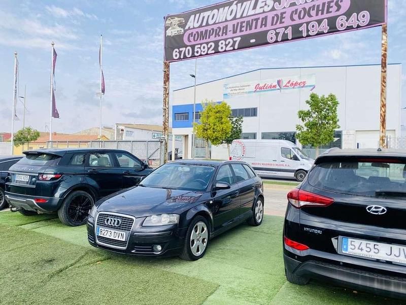 Usado Audi A3 Sportback Attraction 140 CV (102 kW) 2006 Negro Utilitario