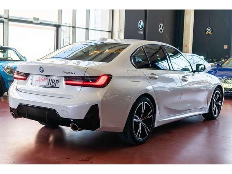 Usado BMW 320 Sport Line 190 CV (139 kW) 2025 Blanco Berlina