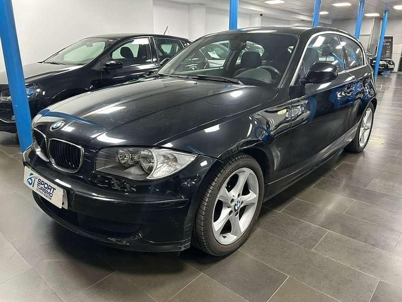 Negro Usado 2010 BMW 116 Lifestyle Utilitario | 6990 € (Precio justo) - Imagen 1/4