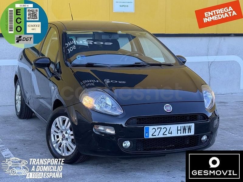 Usado Fiat Punto Easy 77 CV (56 kW) 2014 Negro Utilitario