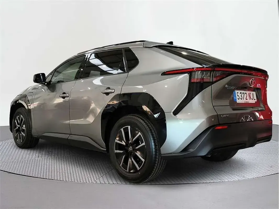 Usado Toyota bZ4X Advance 164 kW (224 CV) 2025 SUV