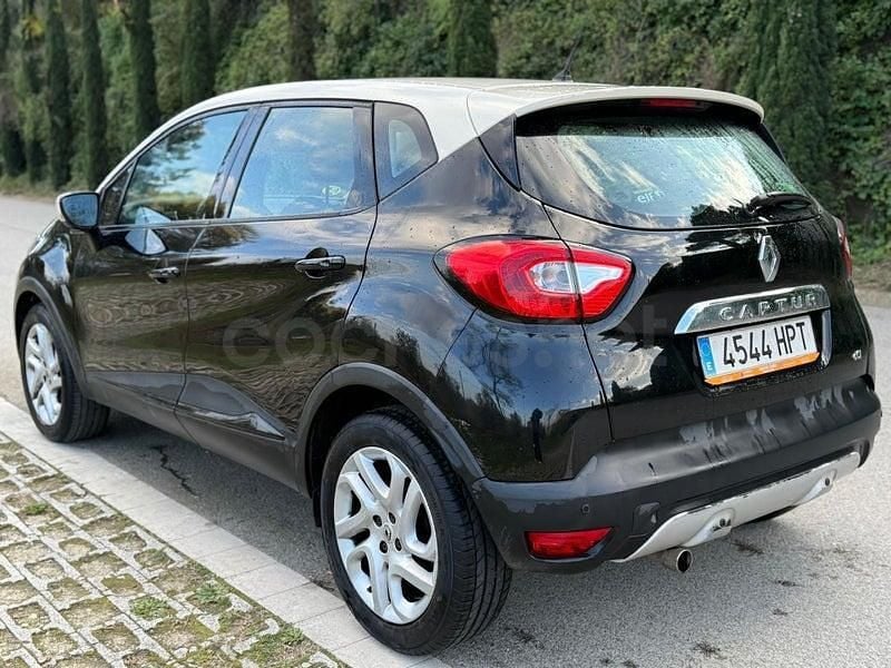 Usado Renault Captur 90 HP (66 kW) 2013 Preto SUV