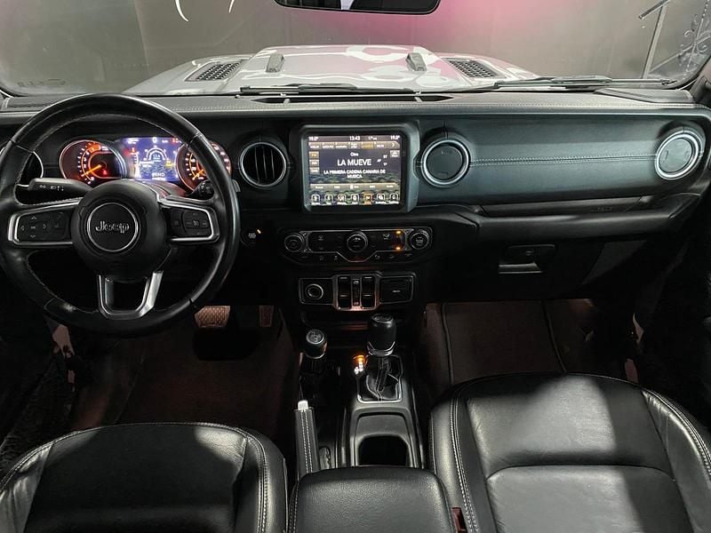 Usado Jeep Wrangler Sahara 200 CV (147 kW) 2019 Gris SUV