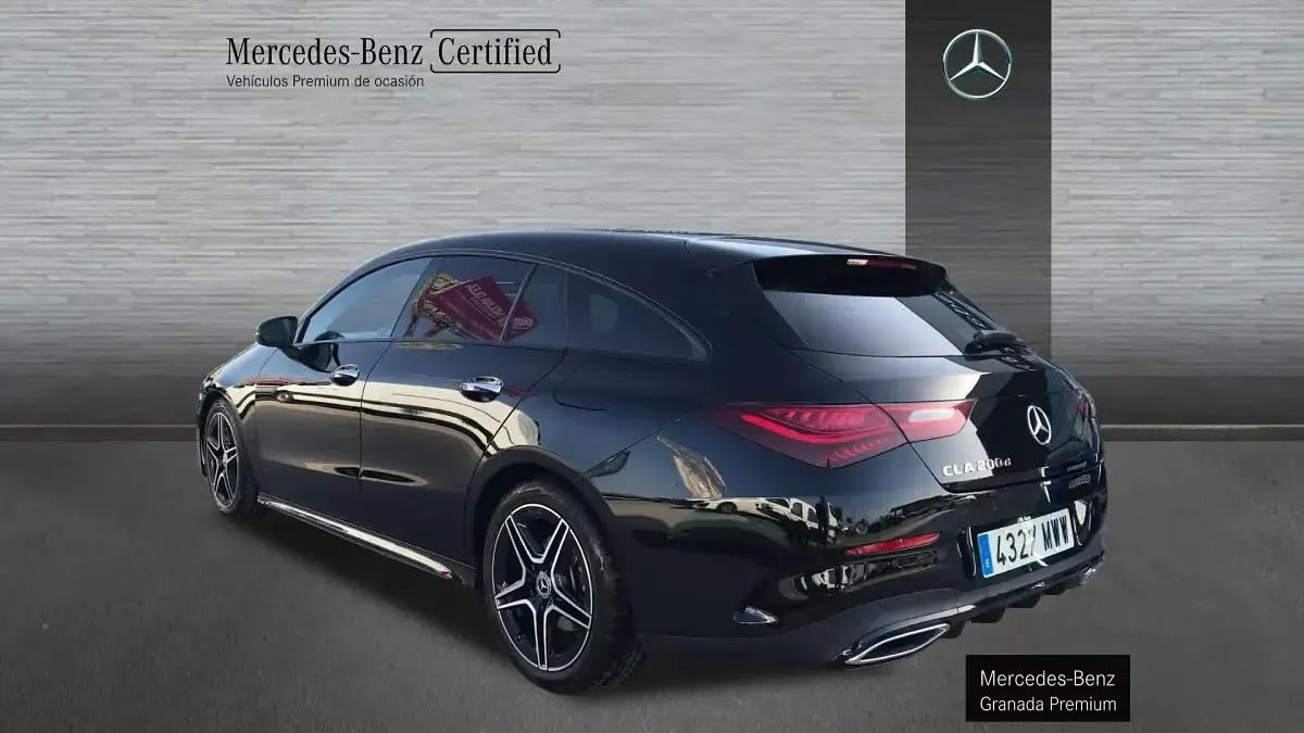 Usado Mercedes CLA200 150 CV (110 kW) 2024 Negro Coupe