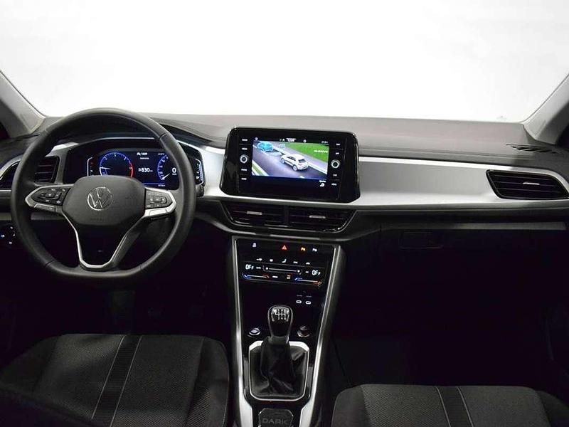 Usado VW T-Roc 116 CV (85 kW) 2024 Azul SUV