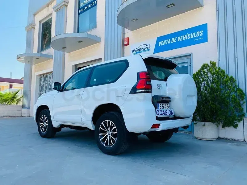 Usado Toyota Land Cruiser 177 CV (130 kW) 2018 Blanco SUV