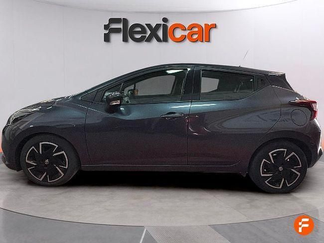 Usado Nissan Micra Acenta 92 CV (67 kW) 2021 Granate Utilitario