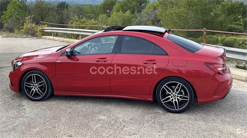 Usado Mercedes CLA220 177 CV (130 kW) 2018 Rojo Berlina