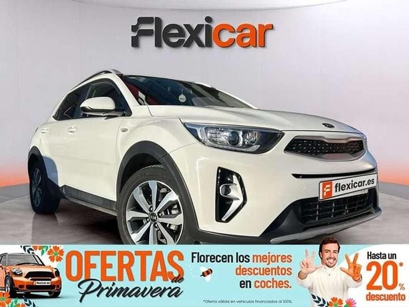 Usado Kia Stonic 120 CV (88 kW) 2020 Blanco SUV