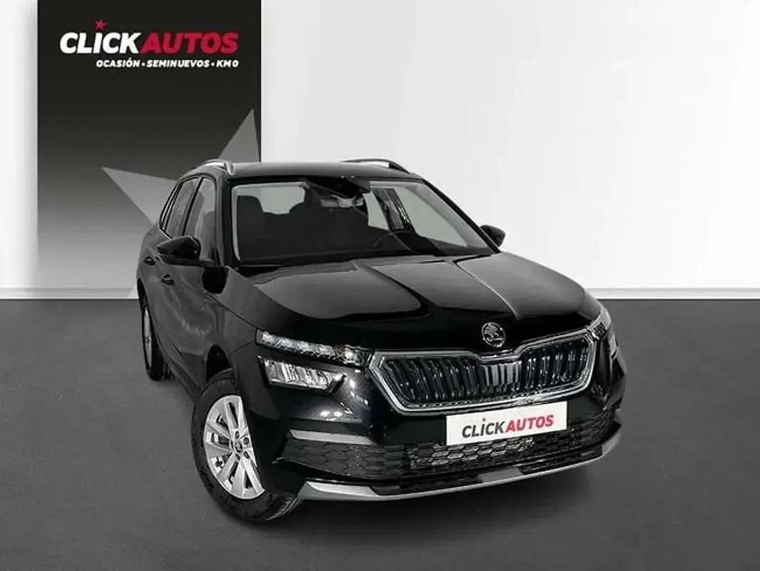 Usado Skoda Kamiq Ambition 95 CV (69 kW) 2023 Negro SUV