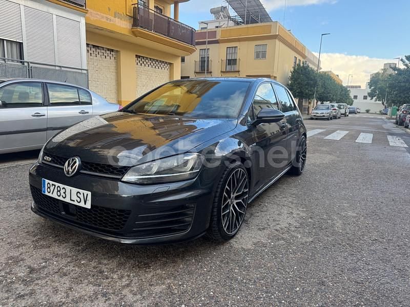 Gris / plata Usado 2015 VW Golf VII GTD Berlina | 14.999 € (Buen precio) - Imagen 1/4