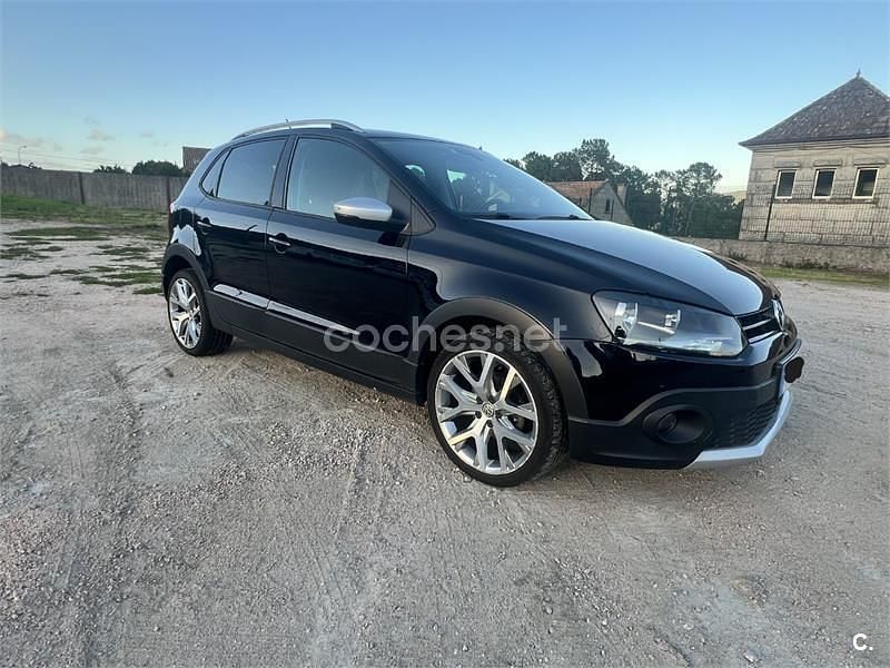 Negro Usado 2017 VW Polo Cross Utilitario | 13.450 € - Imagen 1/4